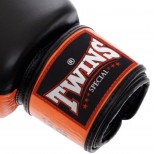 Боксерские перчатки Twins Special (BGVL-3-2T black-orange)